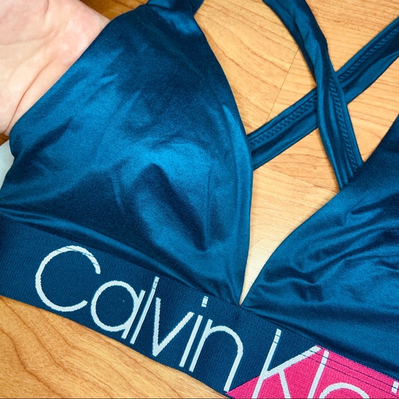 Calvin Klein Bold Accents Unlined Bralette - Picture 5 of 7